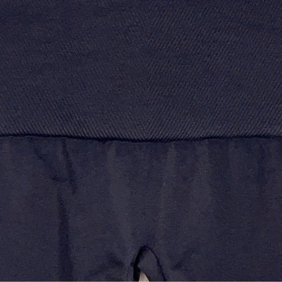 Small Assets By Spanx Black Compression Leggings Stretch Pants - Picture 9 of 11